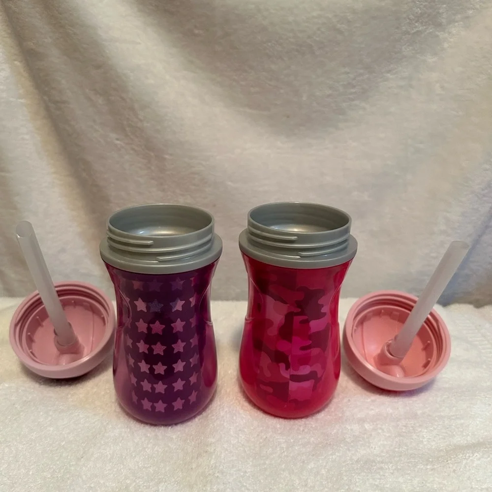 Like New! Chicco Insulated Flip-Top Straw Cup 9oz, Pink/Purple, 12m+ (2pk)‎